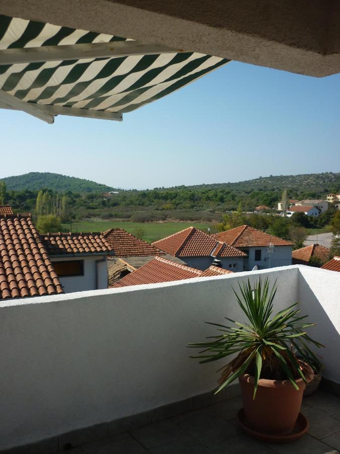 Apartmani Andrija Jezera Buitenkant foto
